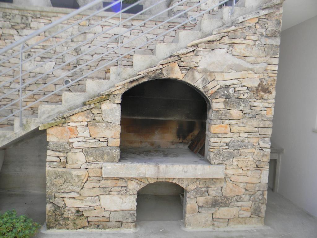 Lorenco Apartment Tisno